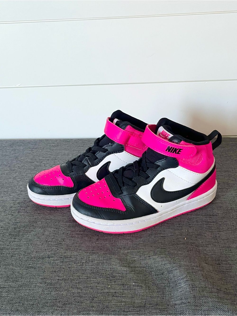 Nike Court Borough Mid 2 GS Big Kids Sneakers White Fierce Pink Black Size 13C H